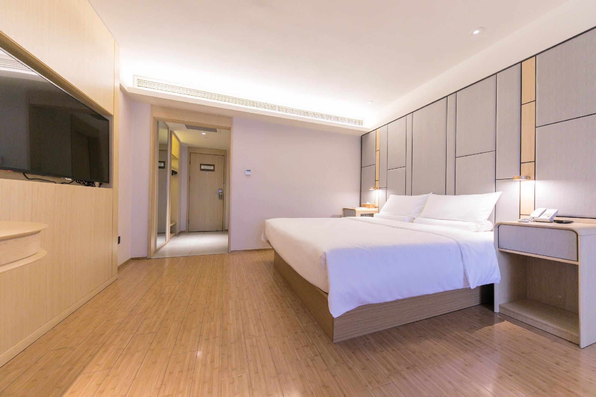 Business Queen Bed Room