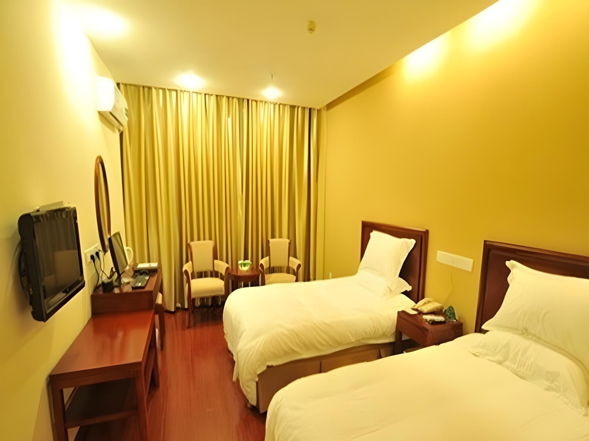 GreenTree Inn Shaoxing Xinchang Dafou Express Hotel Family Room 2