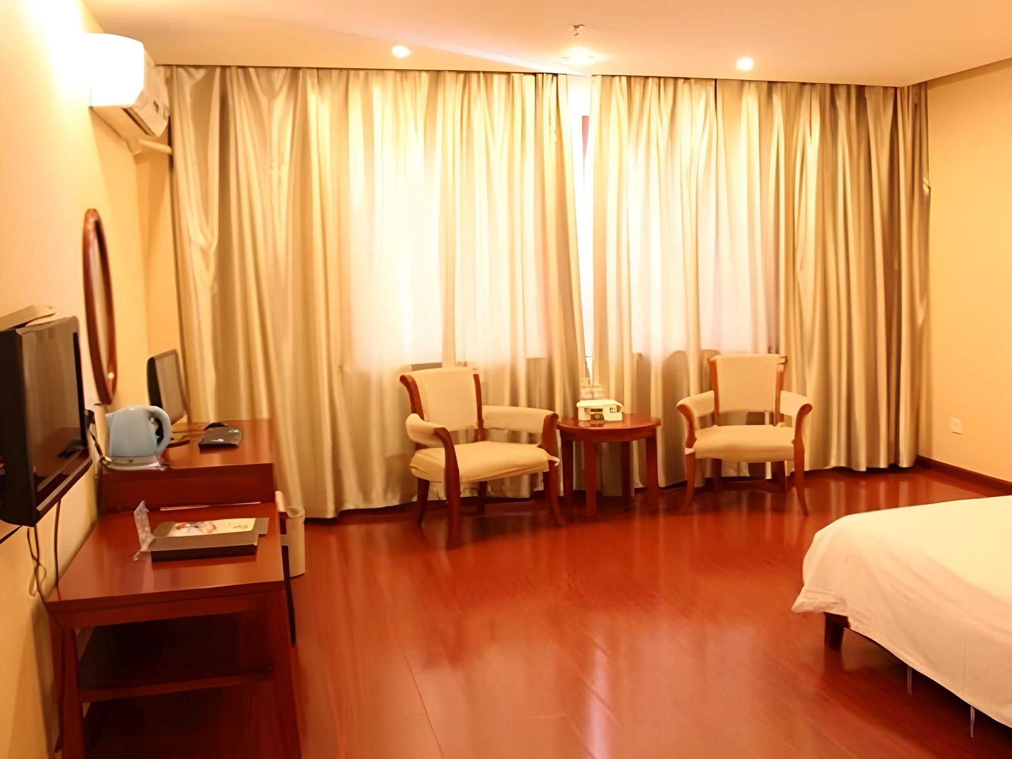 GreenTree Inn Shaoxing Xinchang Dafou Express Hotel Business Queen Room 3