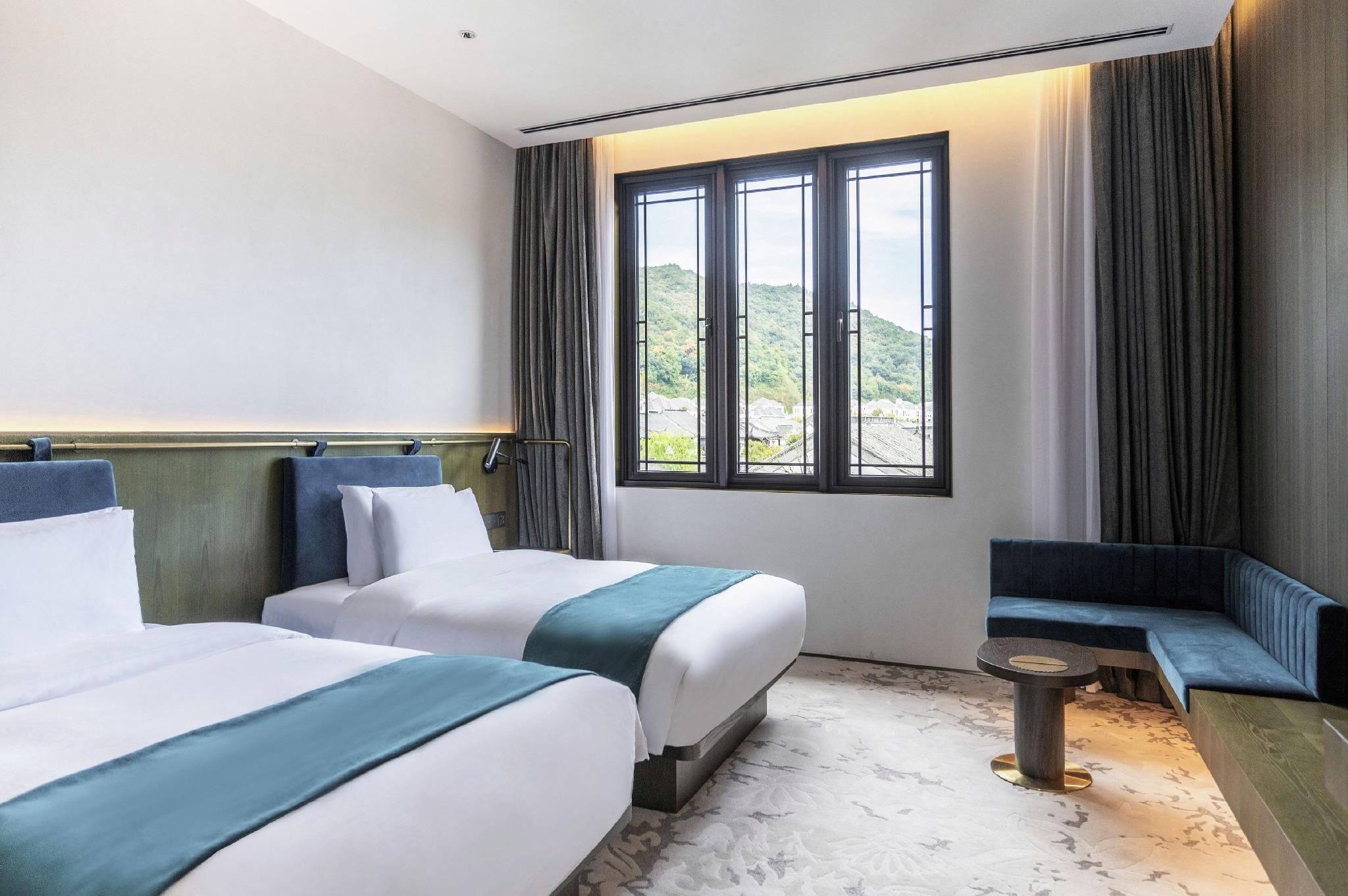 Maoshan Courtyard Twin Room