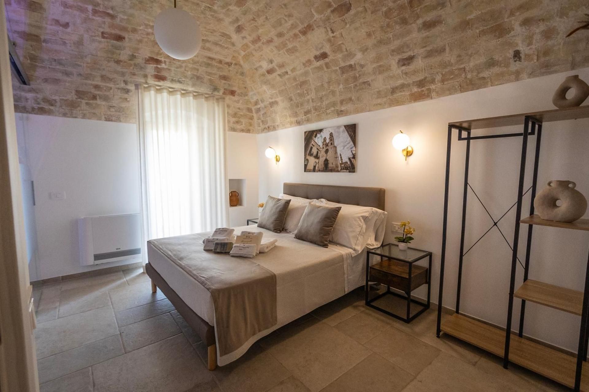 Queen Room with Balcony