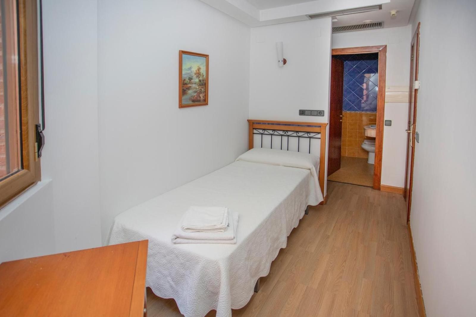 Single Room With Private Bathroom
