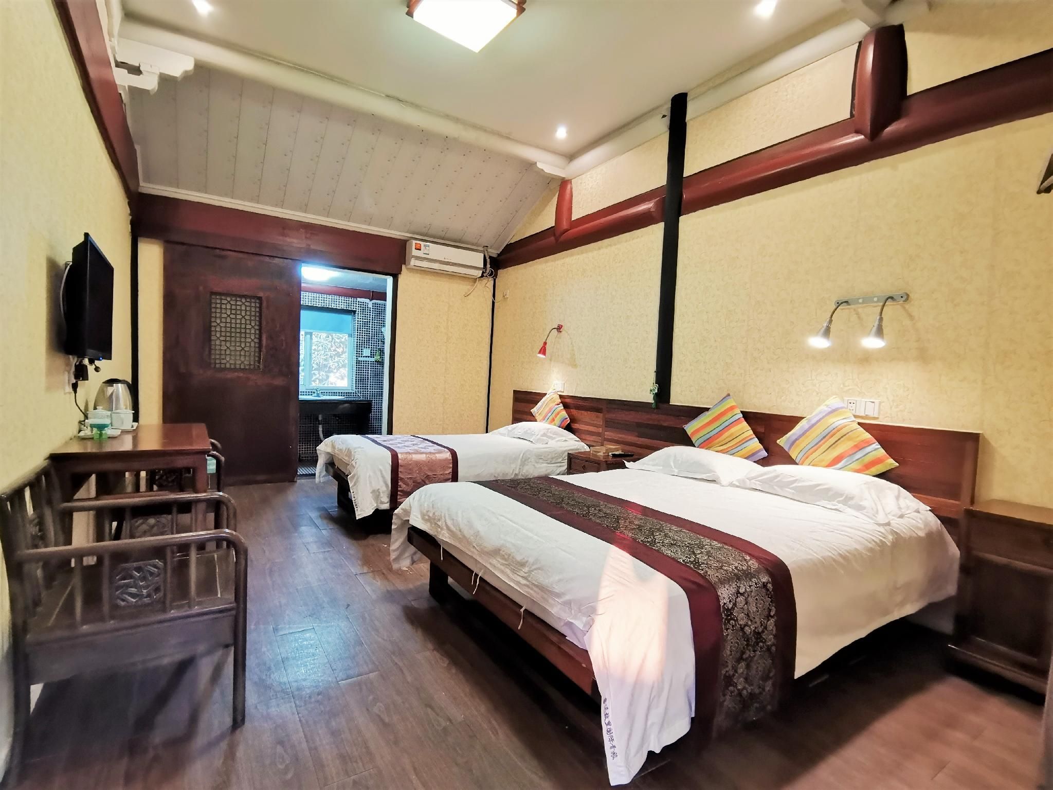 Twin Family Room
