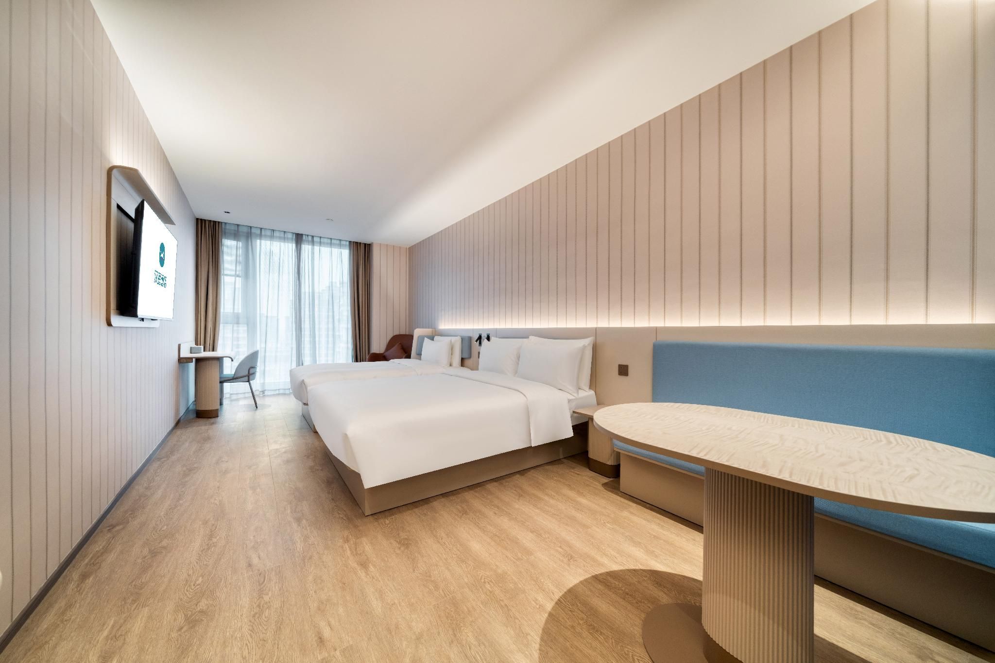 Huazhu - Family Room
