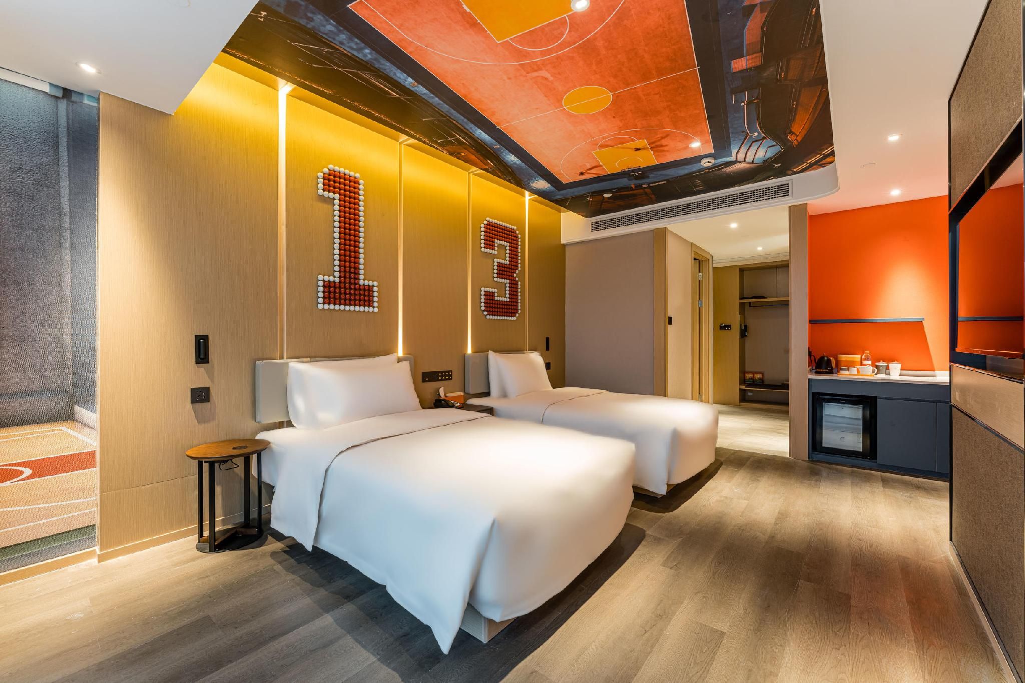 Atour - Basketball Theme Twin Room