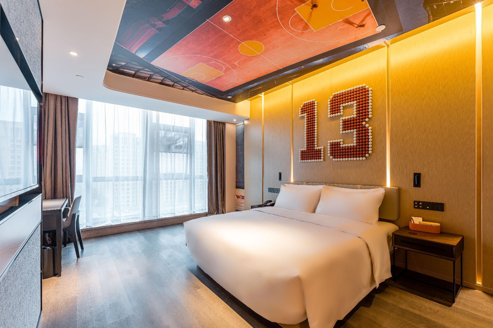 Atour - Basketball Theme 1 Bed Room, Lake View