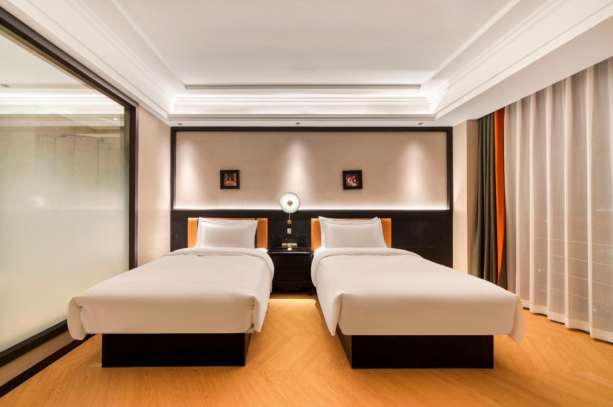 Huazhu - Business Twin Room