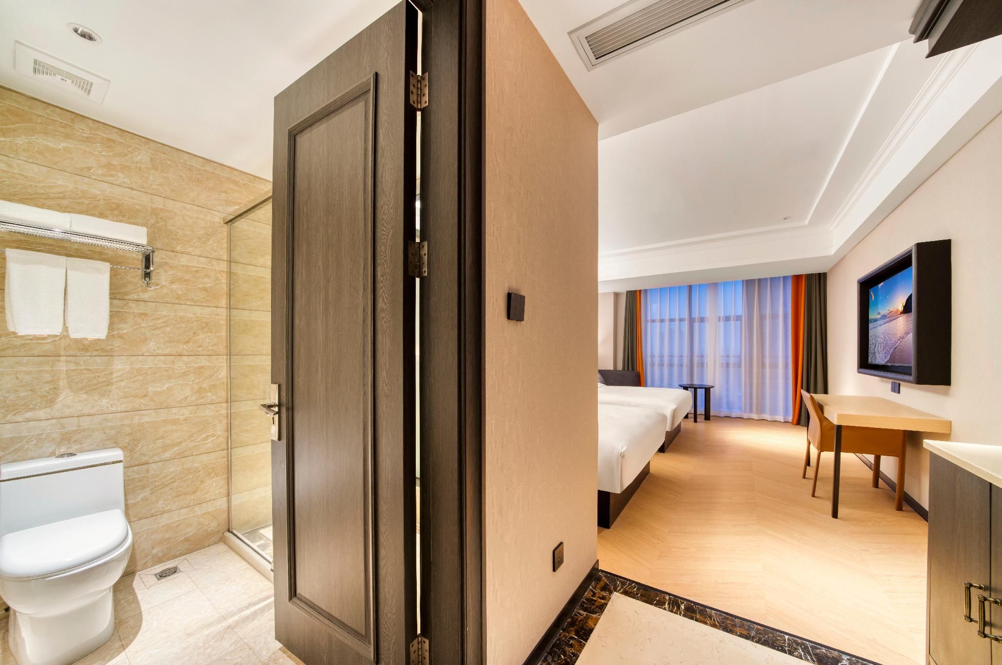 Huazhu - Deluxe Twin Room