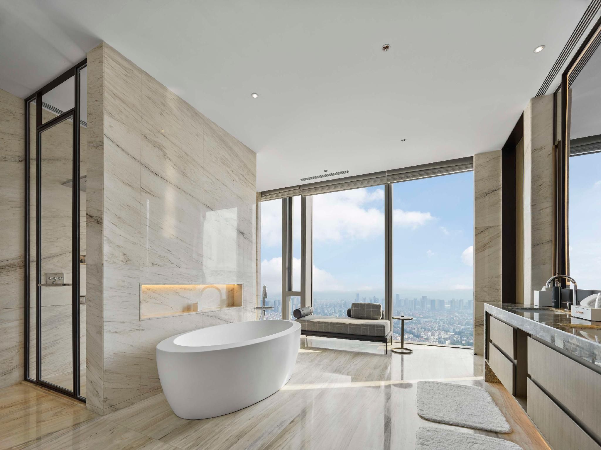 King Presidential Suite