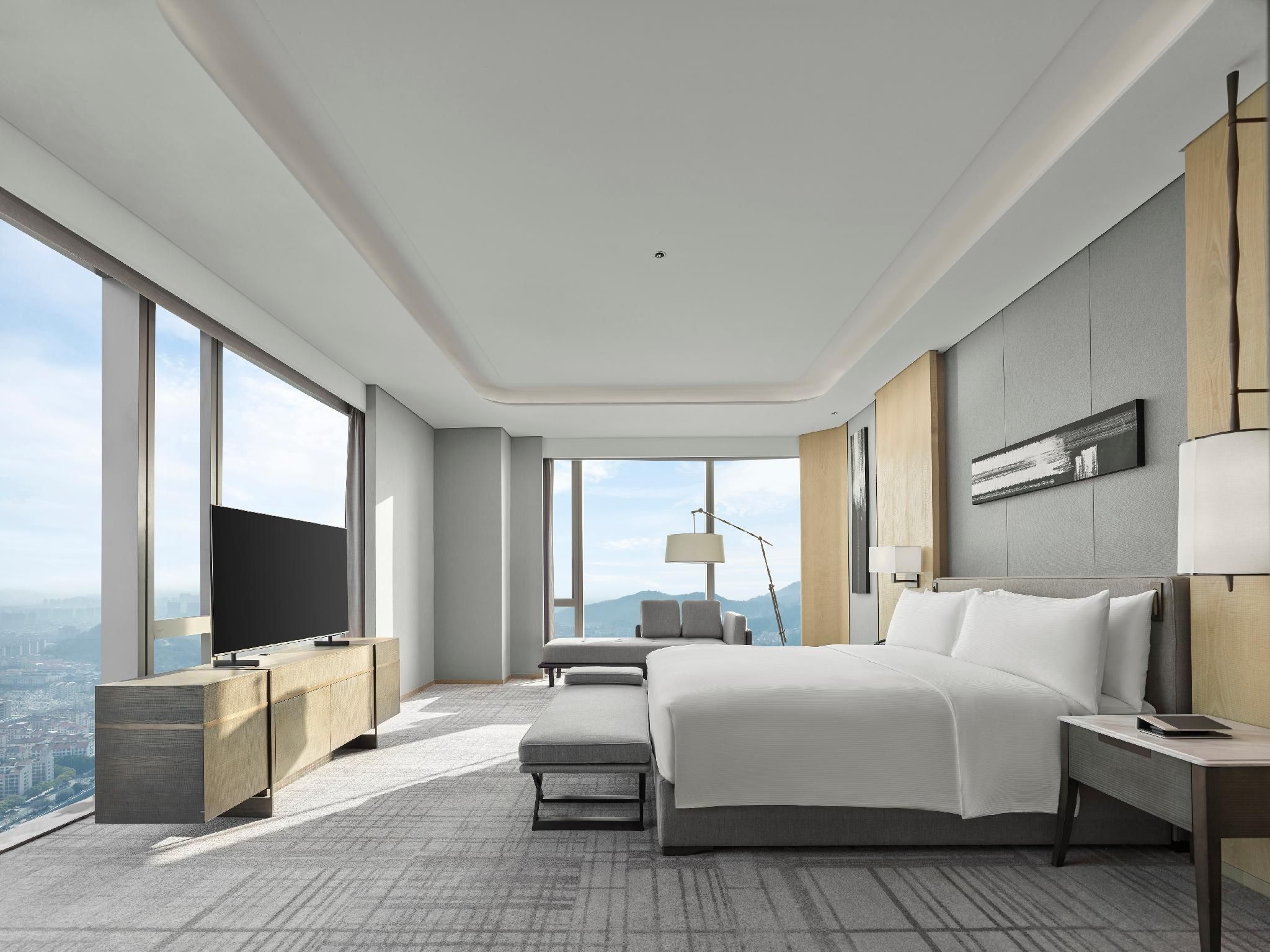 King Deluxe Suite