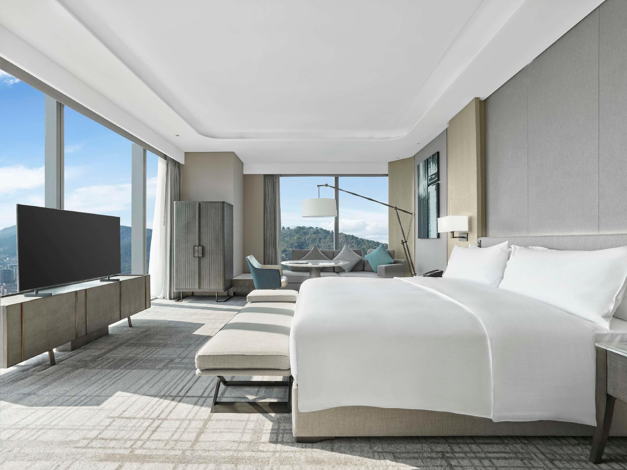King Executive Room