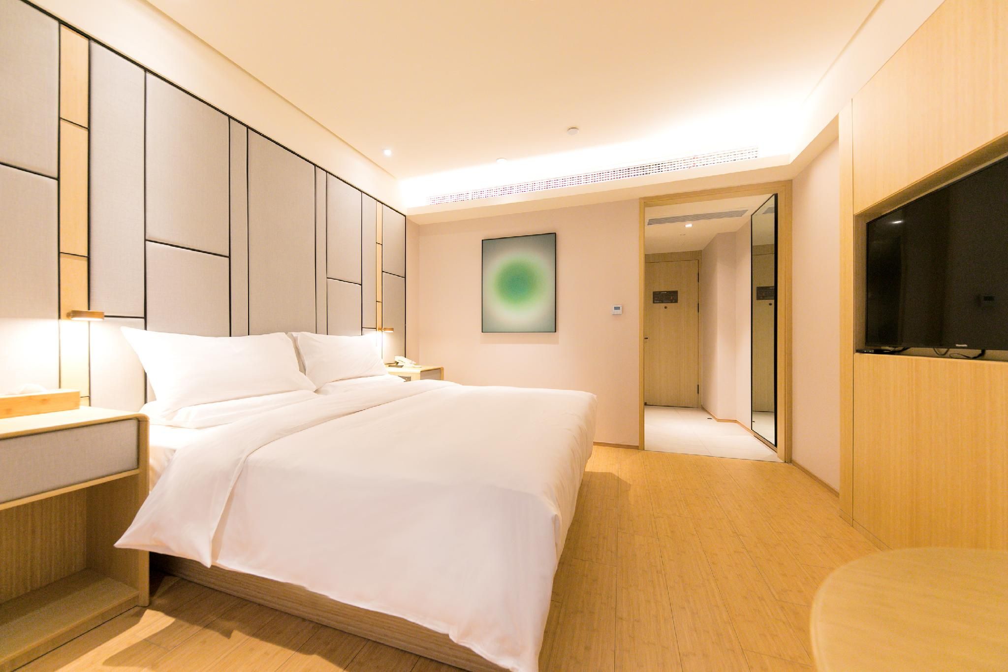 Business Queen Bed Room