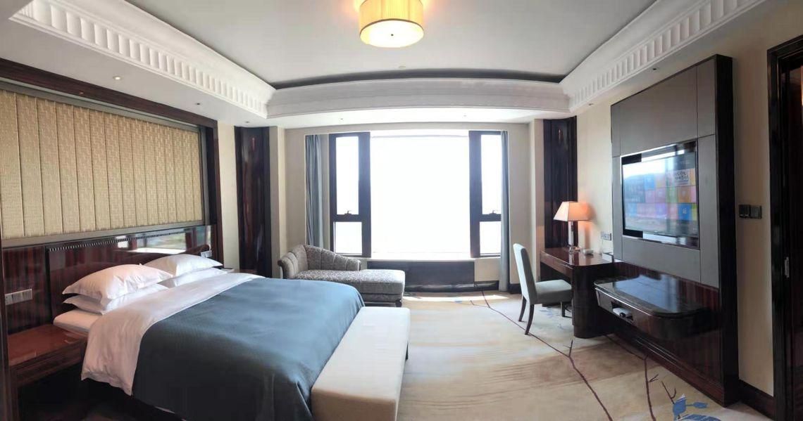 Executive Suite Smoking