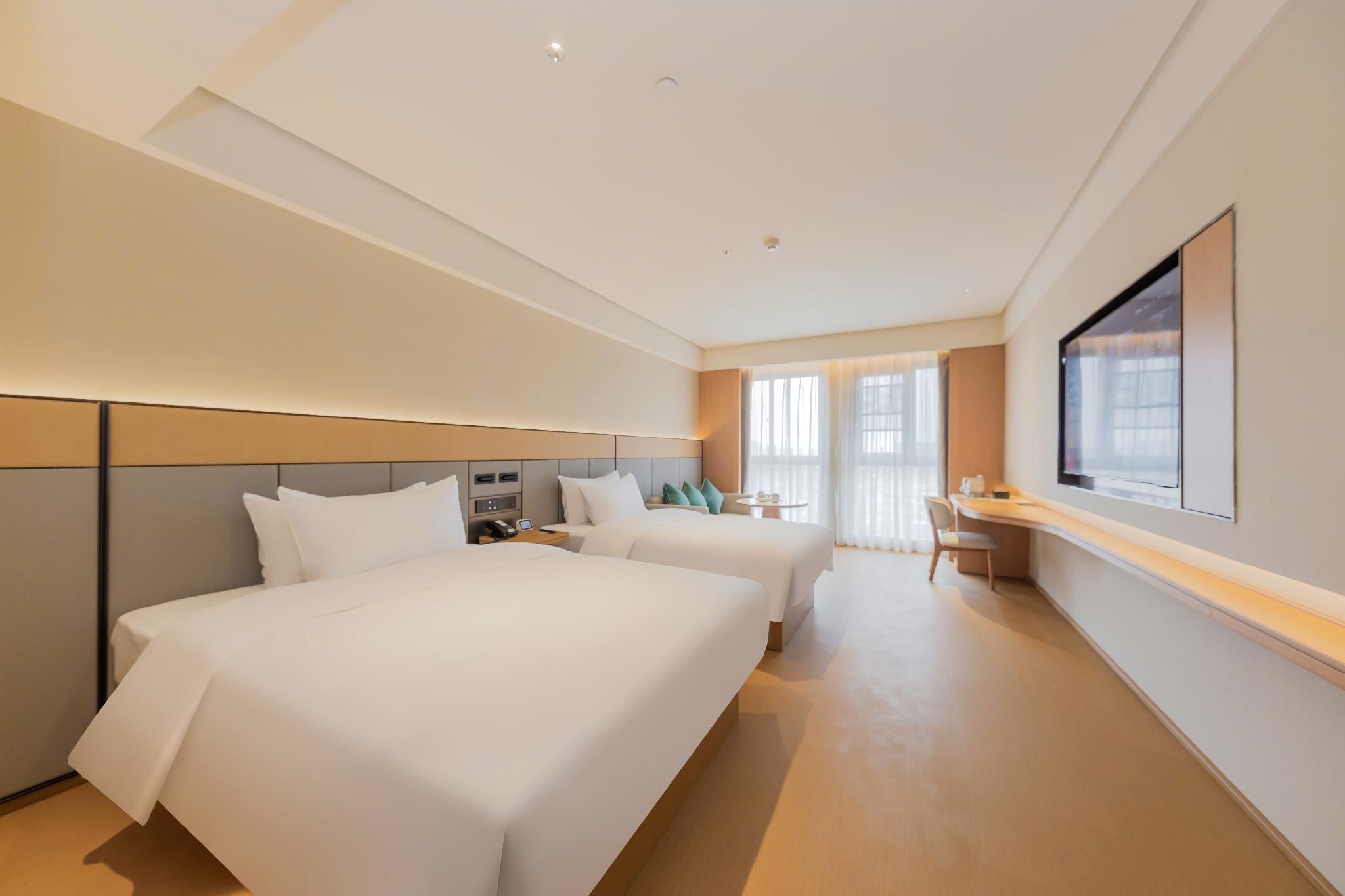 Huazhu - Family Room