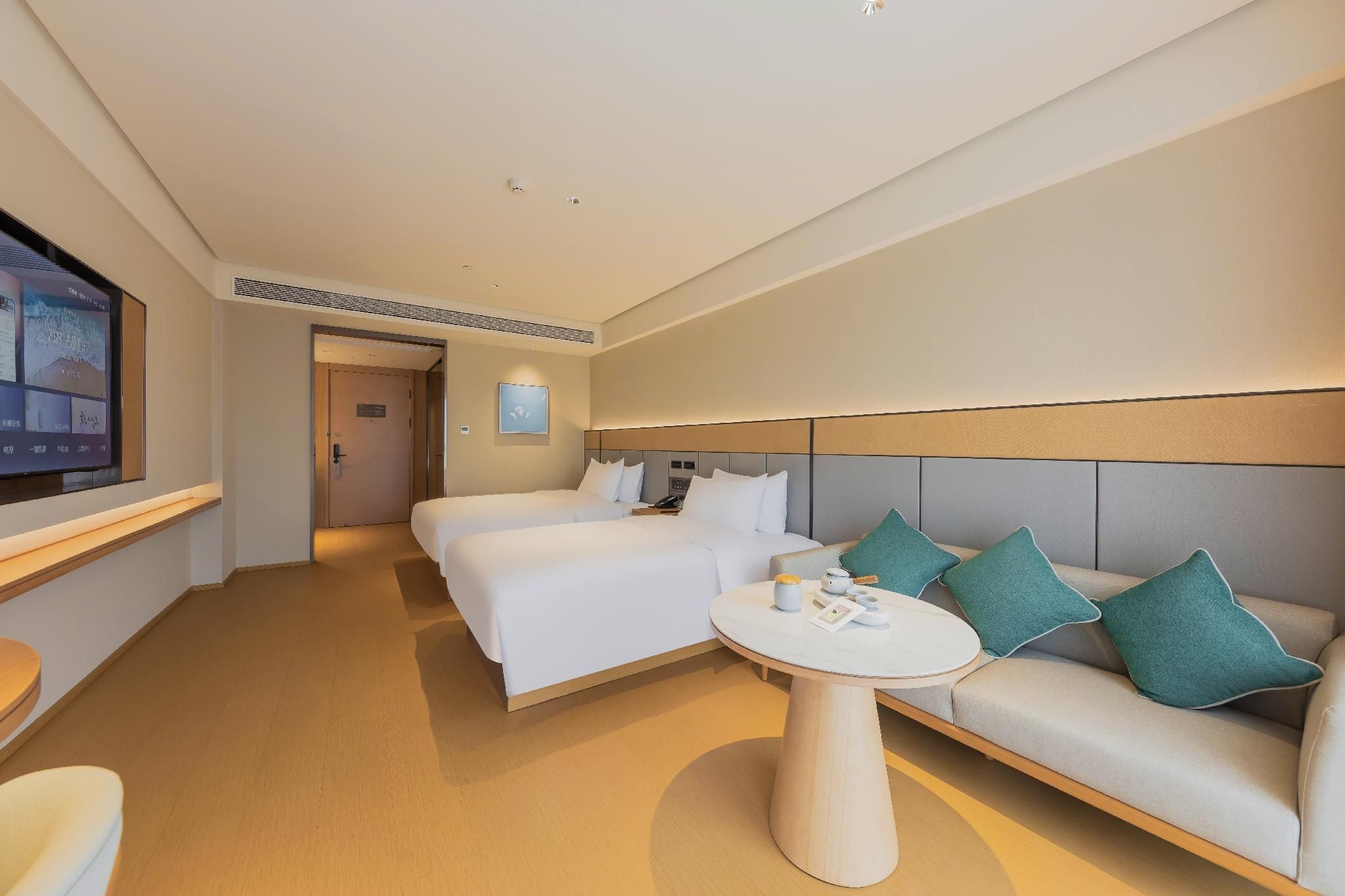 Huazhu - Family Room