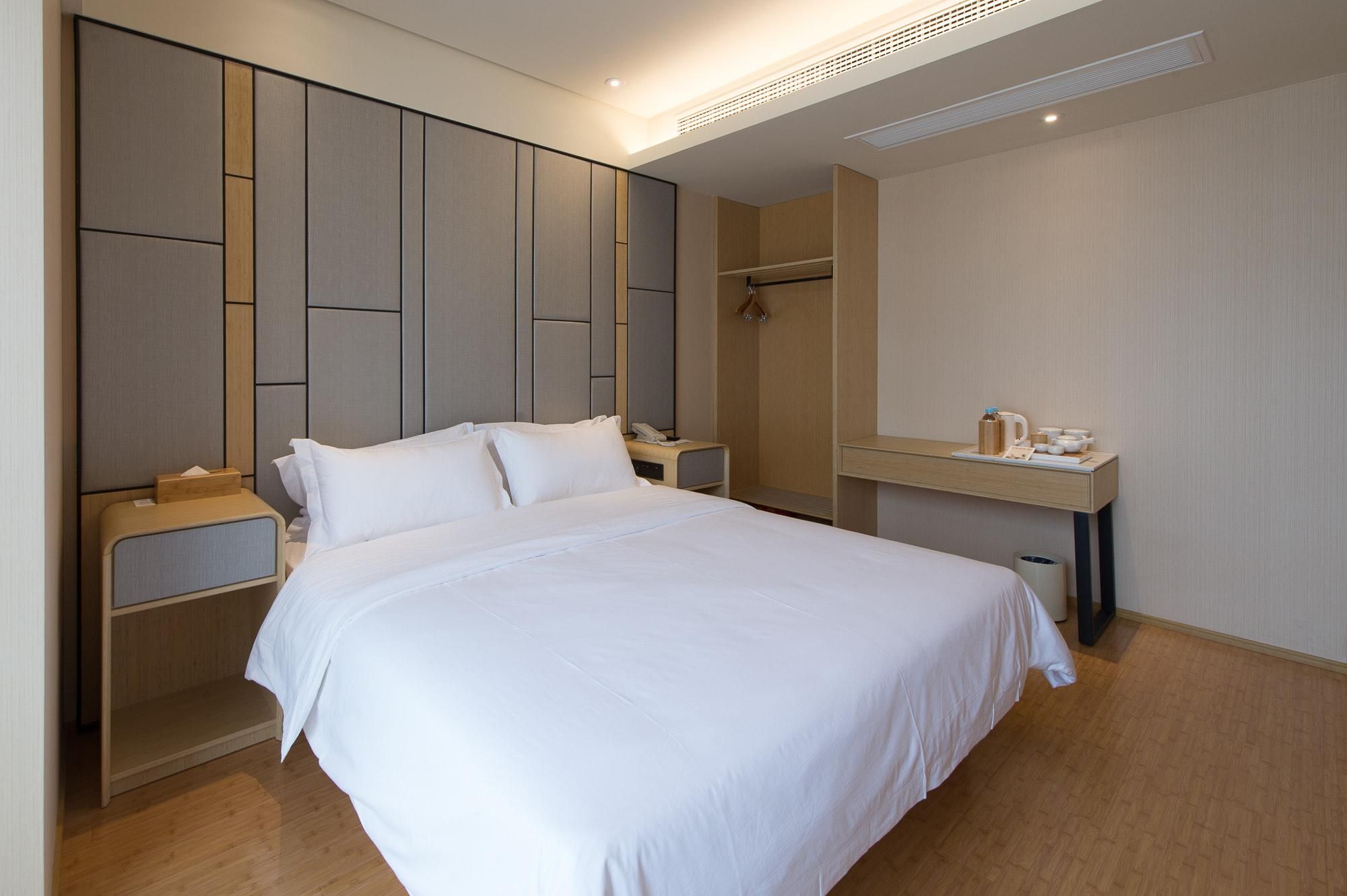 Huazhu - Superior BedRoom