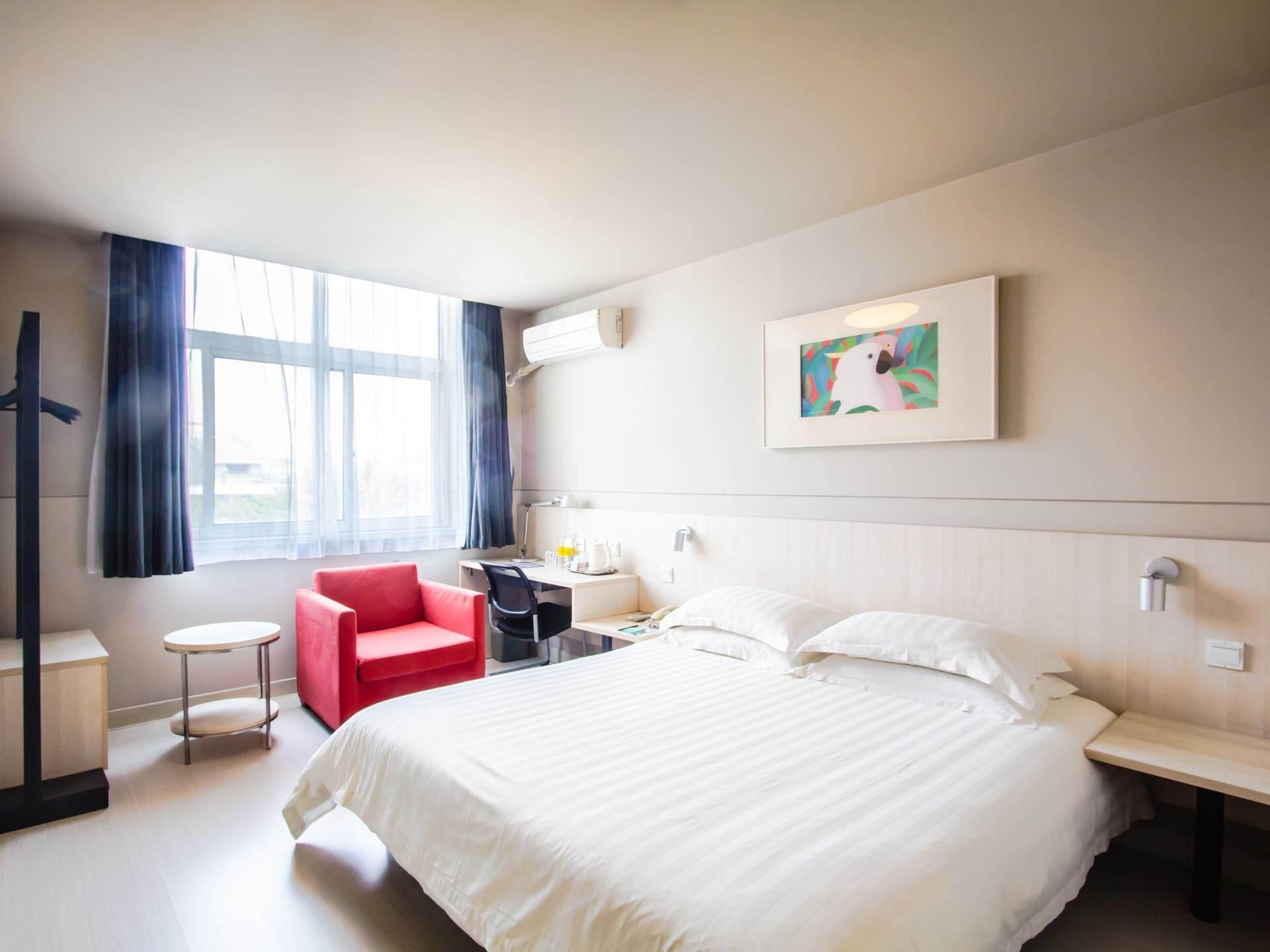 WH - Superior Bed Room