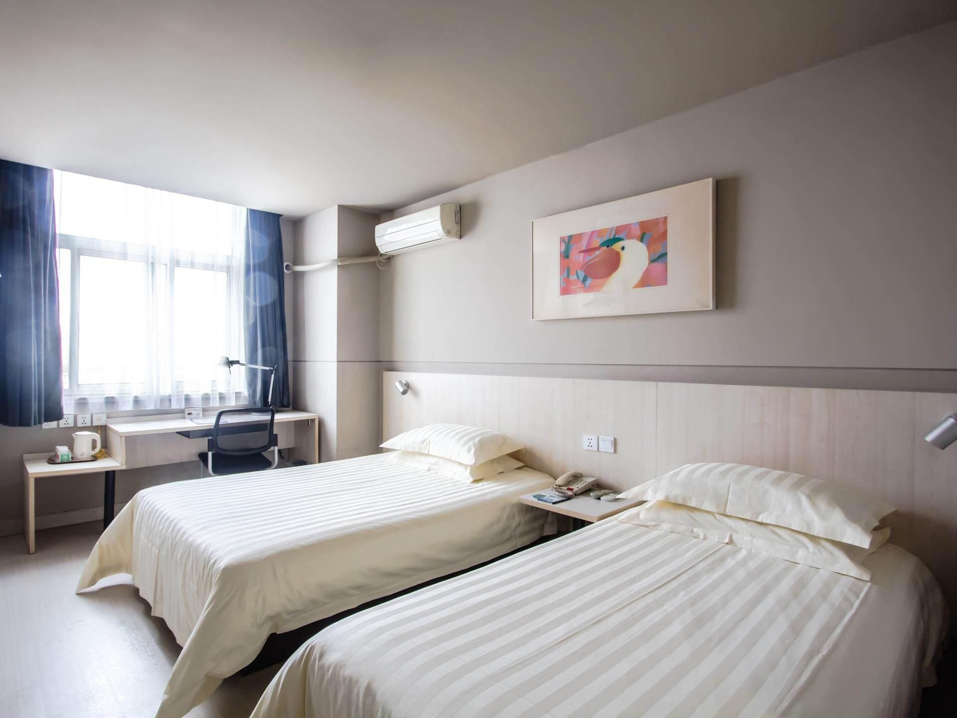 WH - Standard Daxiao Twin Room
