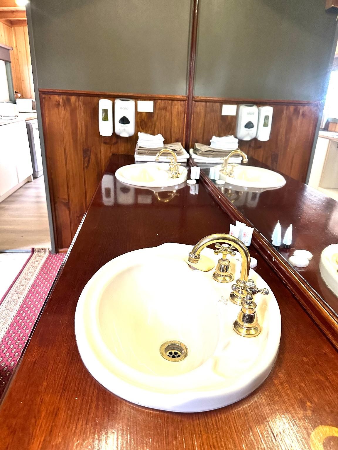 One Bedroom Cabin