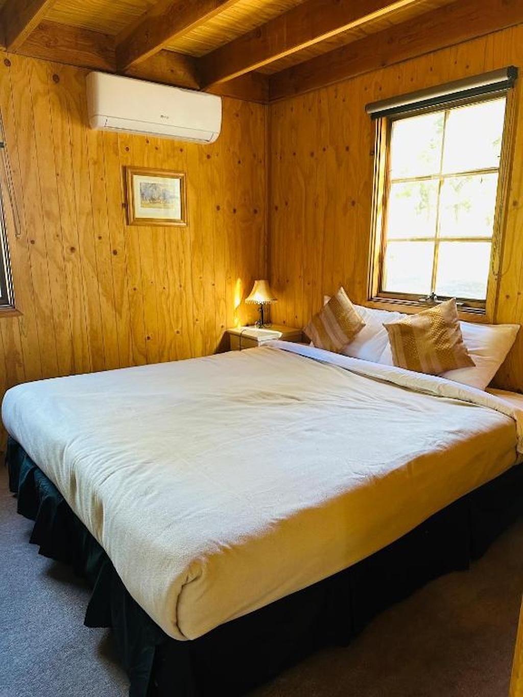 6 Bedroom