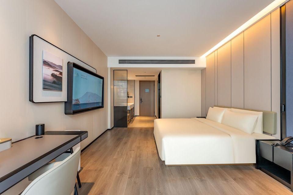 Elegant Queen Room