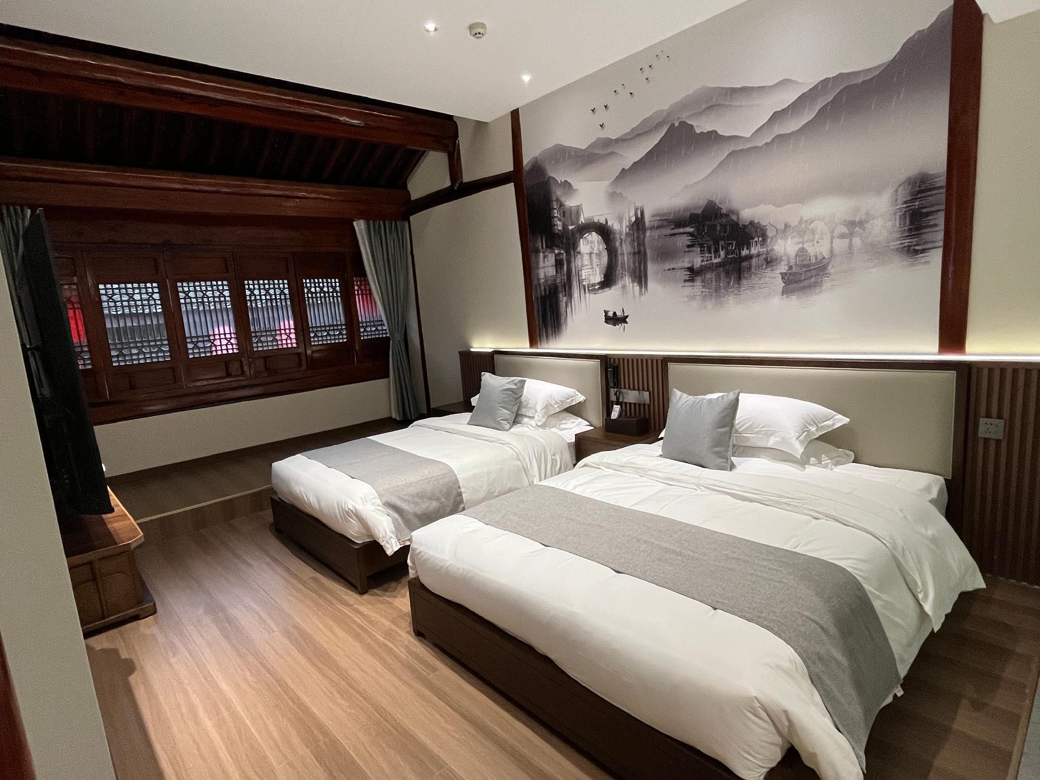 Floral Hotel·Jianshuige B&B (Keyan Scenic Area Family Suite with Street View