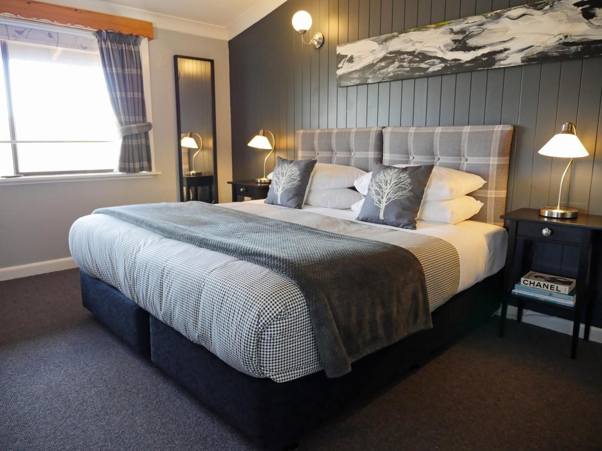 King Room with Lake View