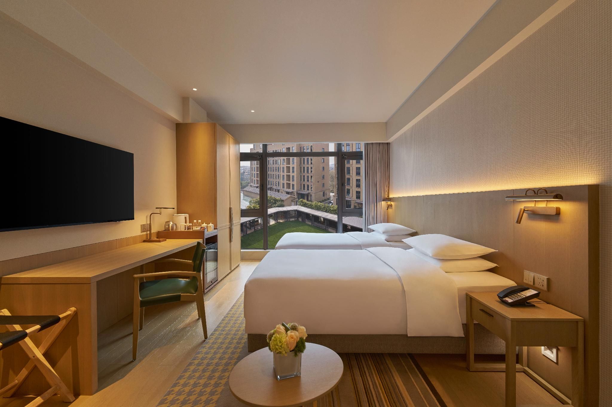 2 Twin Beds