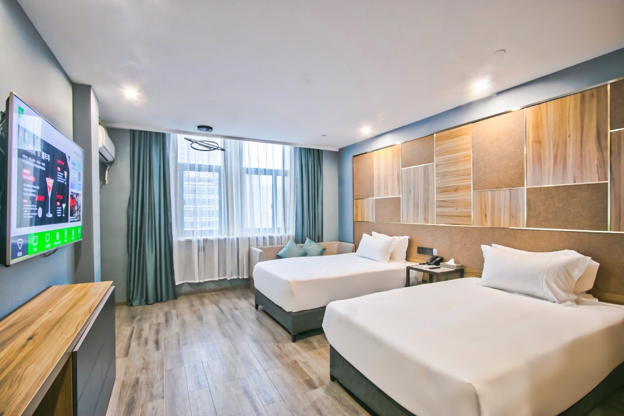 Huazhu - Business Twin Room