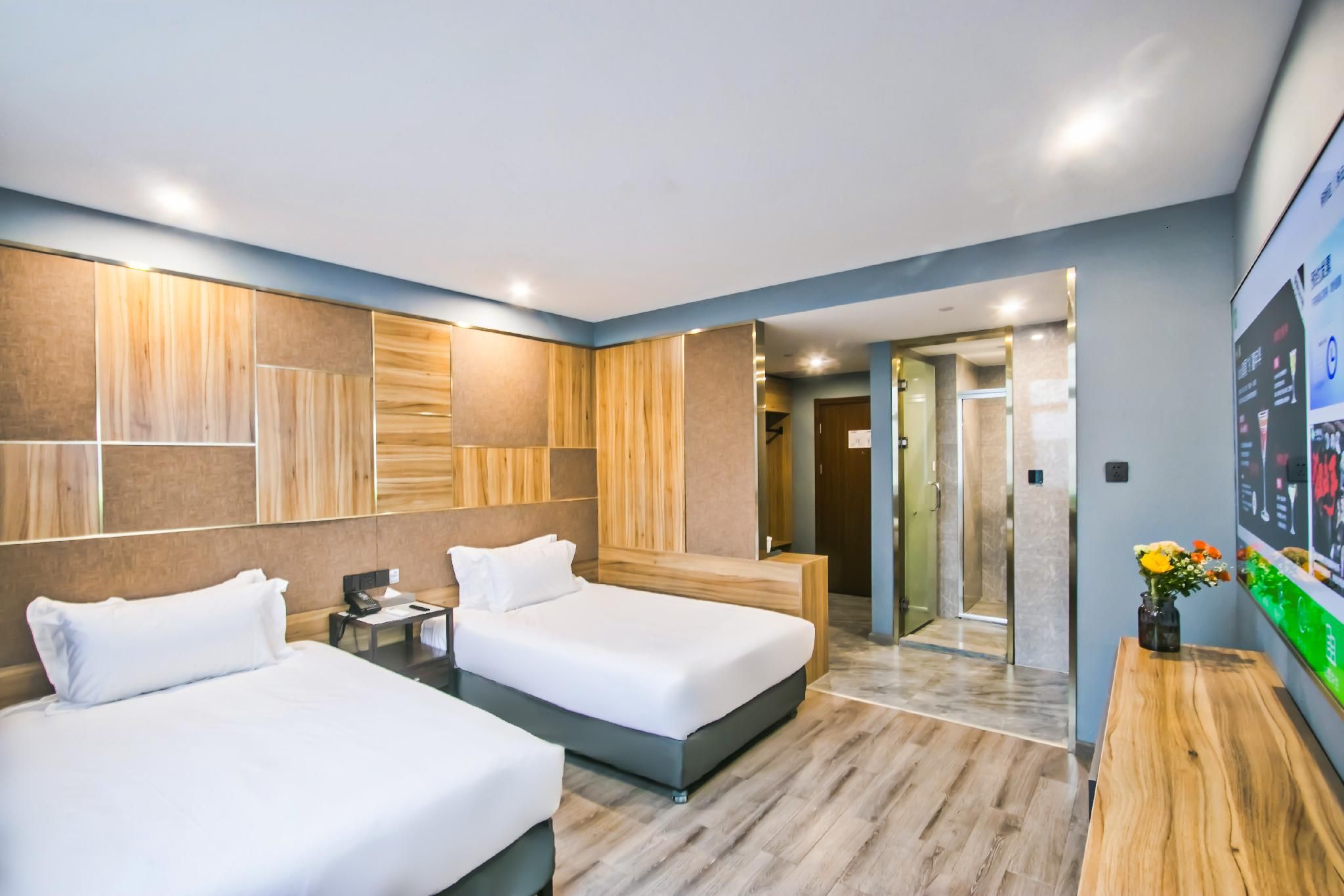 Huazhu - Business Twin Room