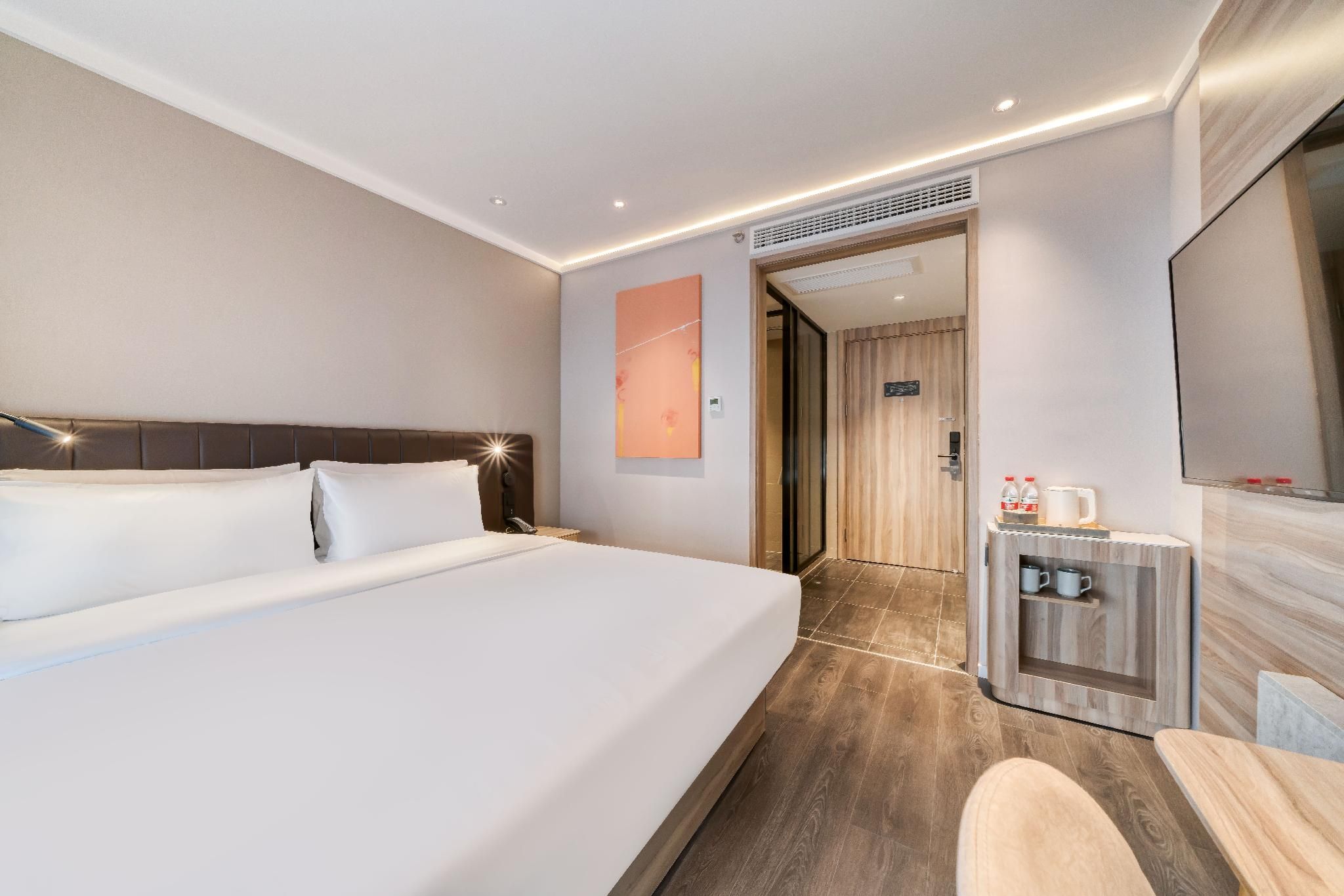 Huazhu - Superior BedRoom