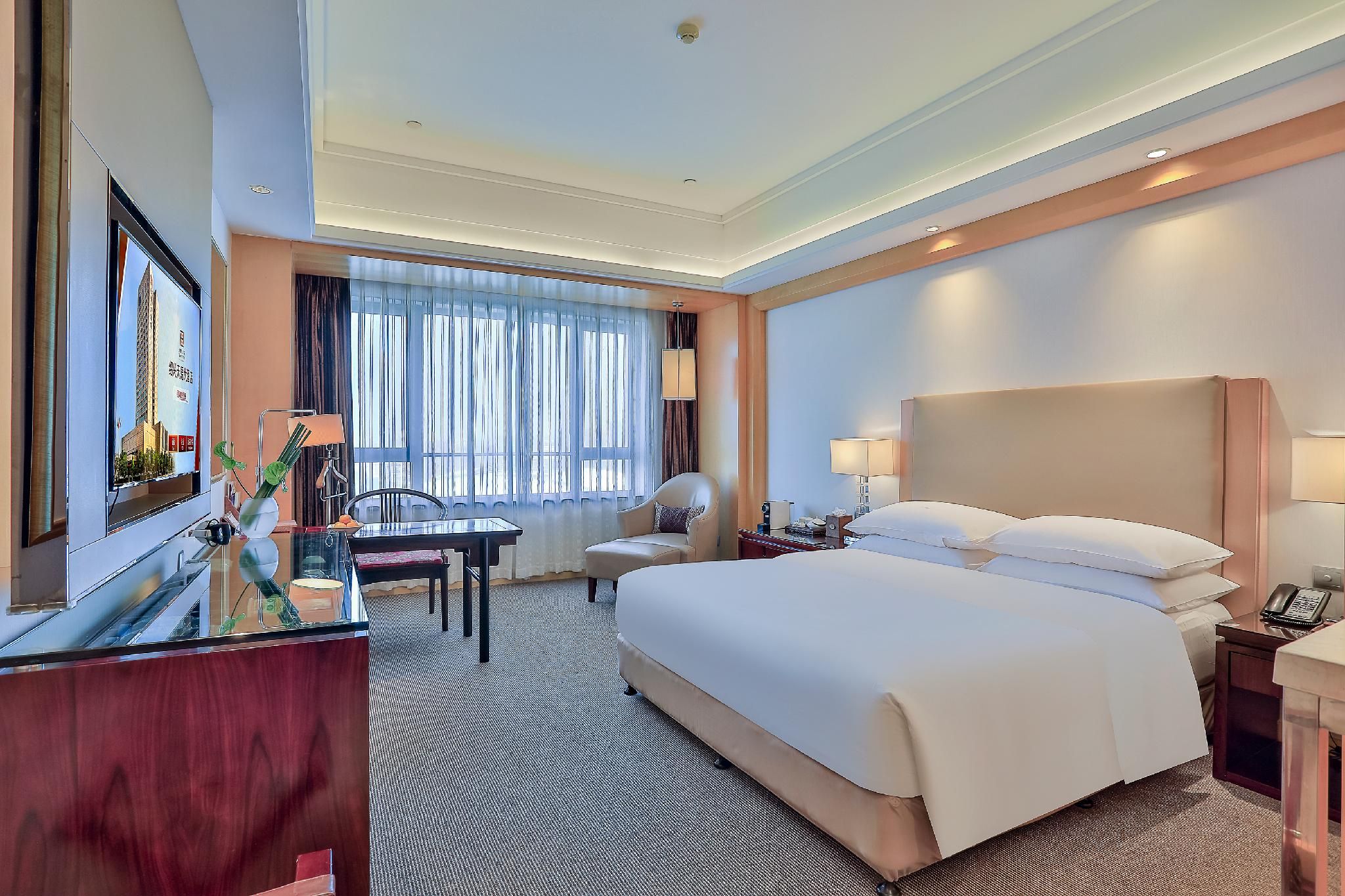 Executive Queen Room