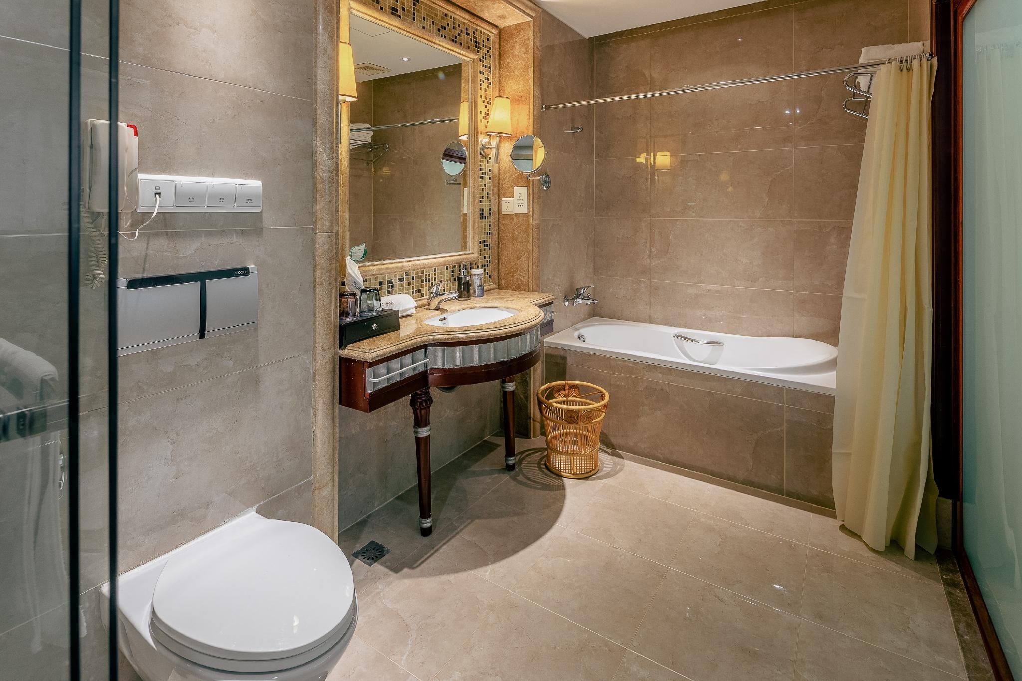 Rezen - Chinese Style Deluxe Suite