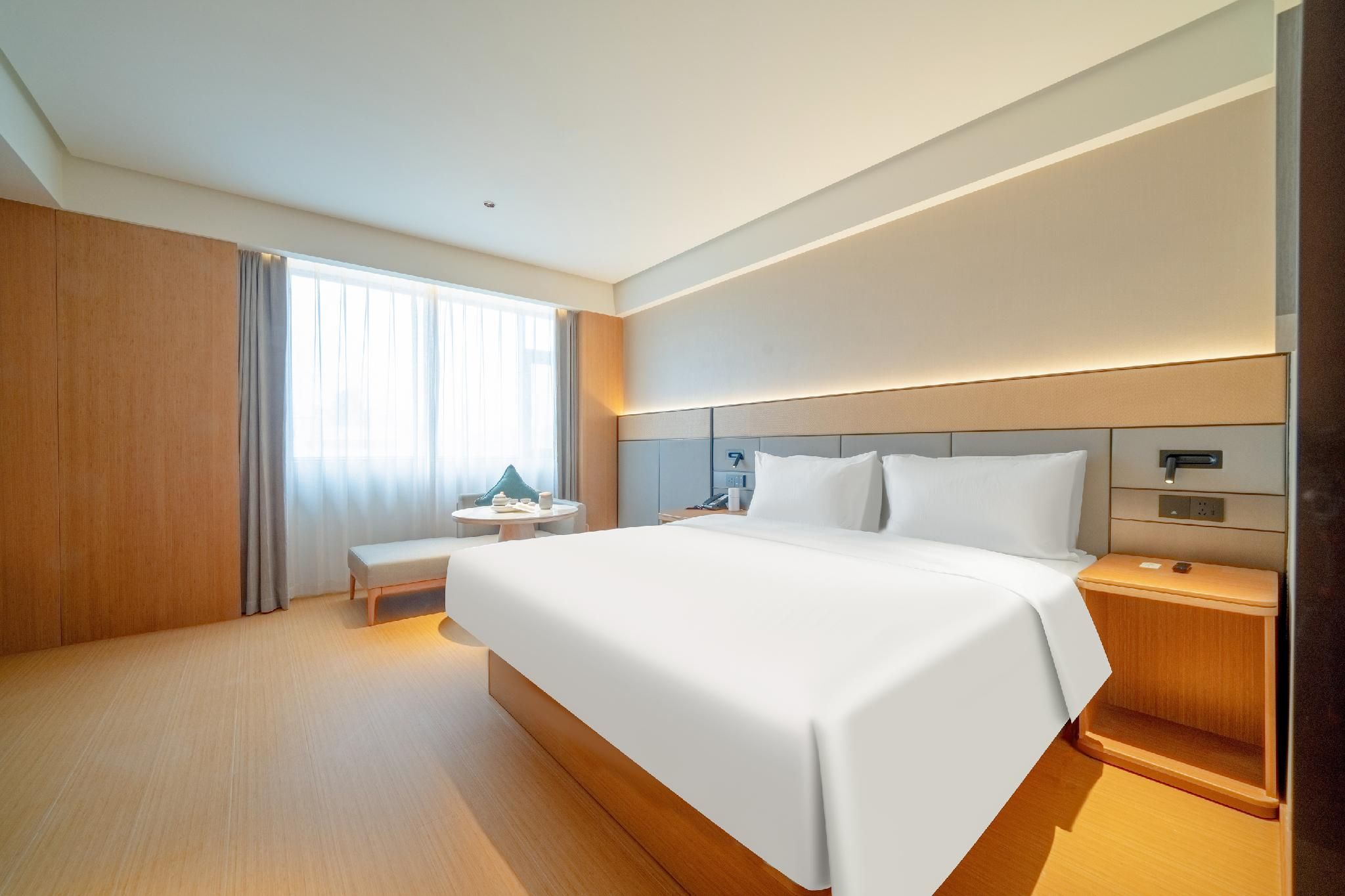 Business Queen Bed Room