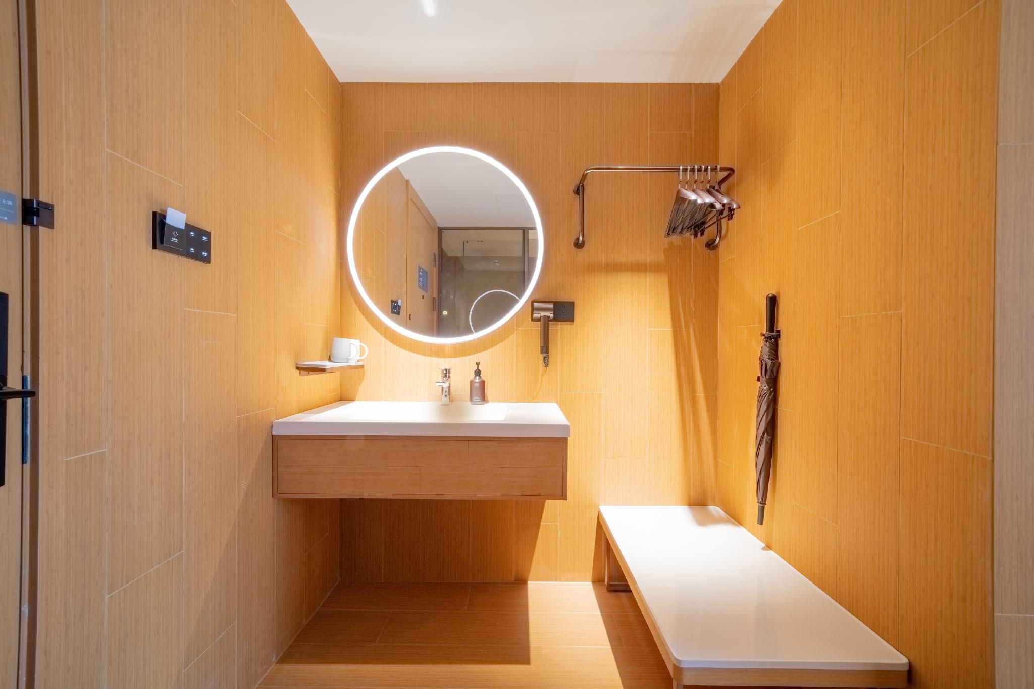 Business Queen Bed Room