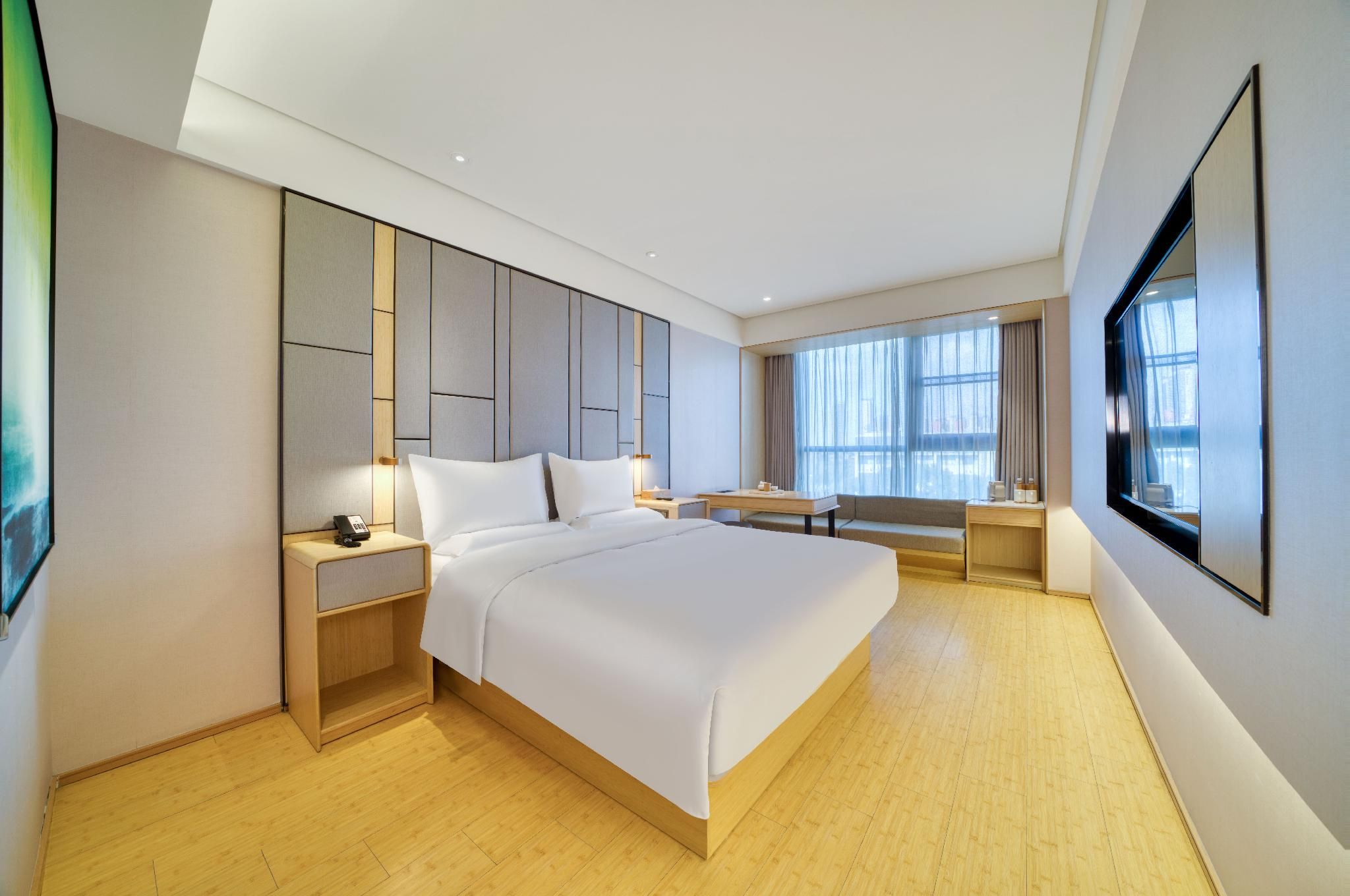 Business Queen Bed Room