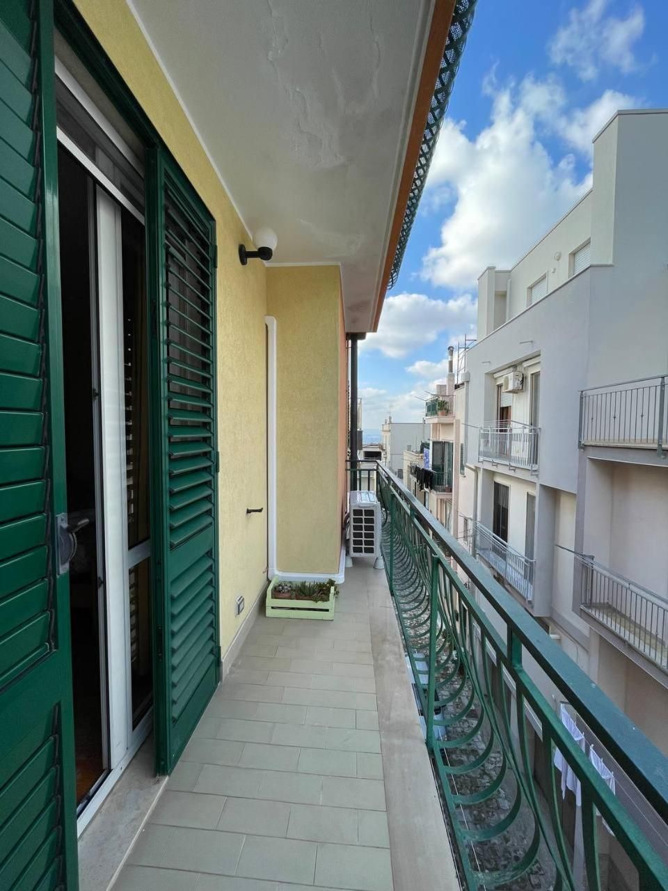 Twin Room with Private External Bathroom