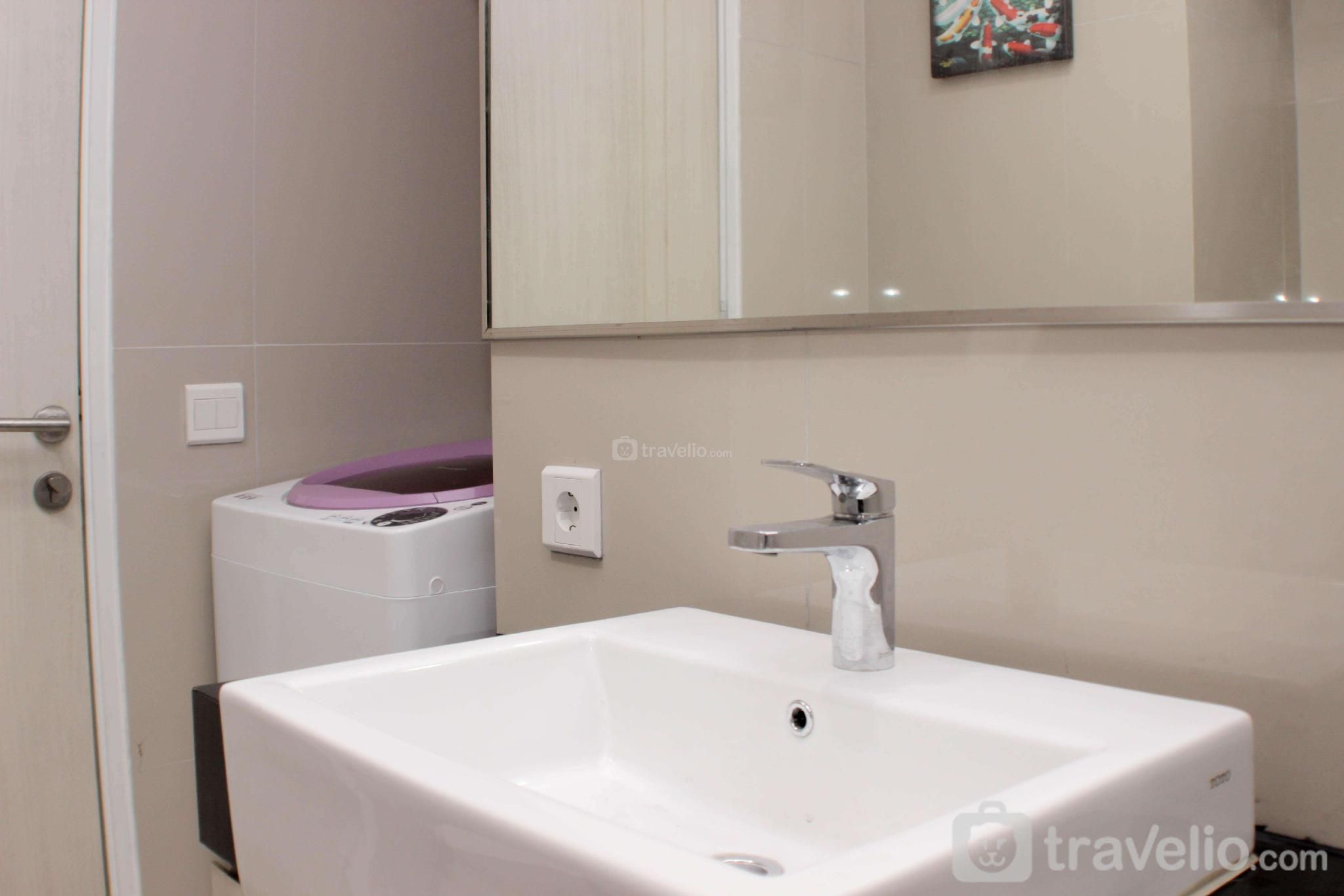 Comfort Minimalis Studio Azalea Suites By Travelio