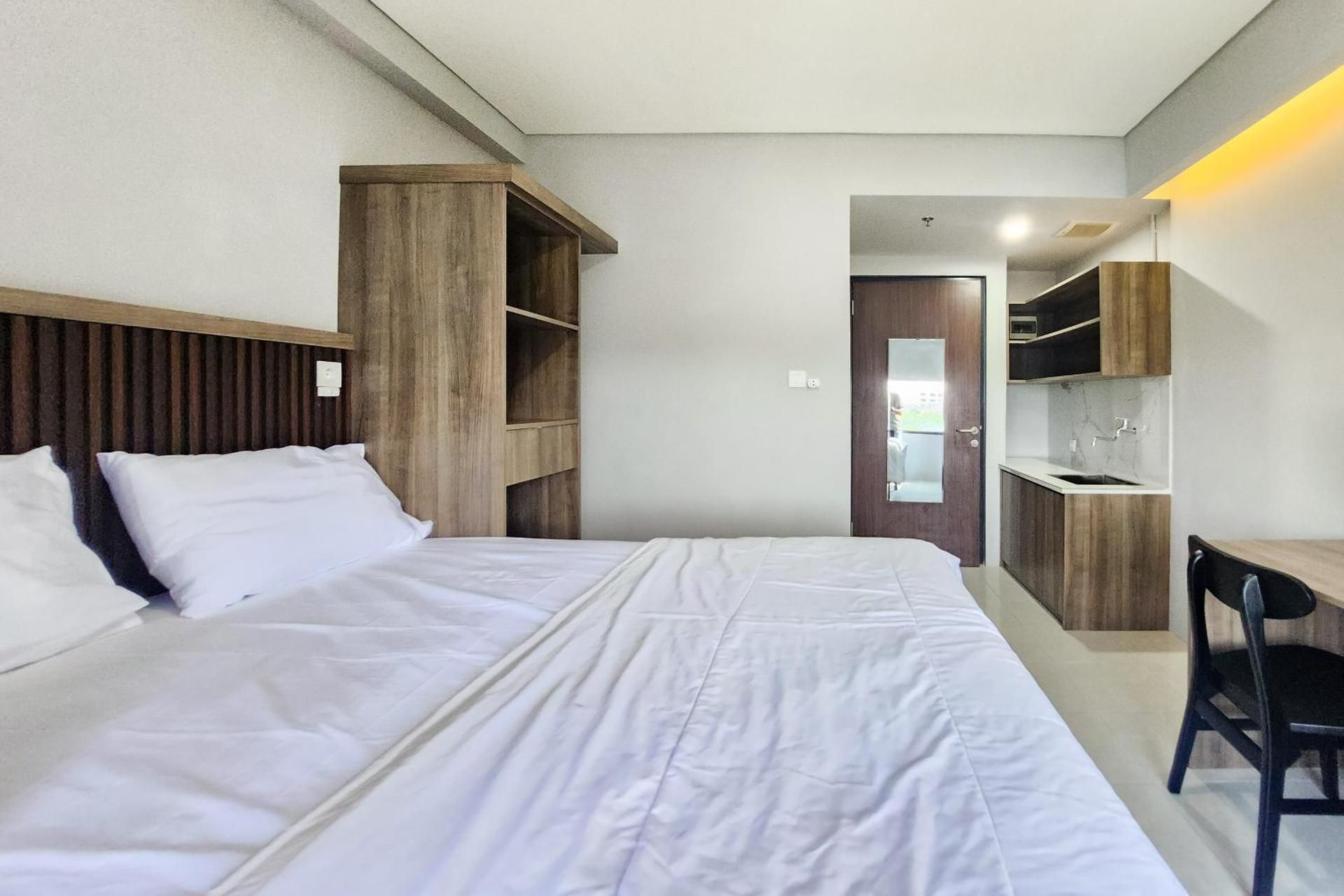 Studio Room