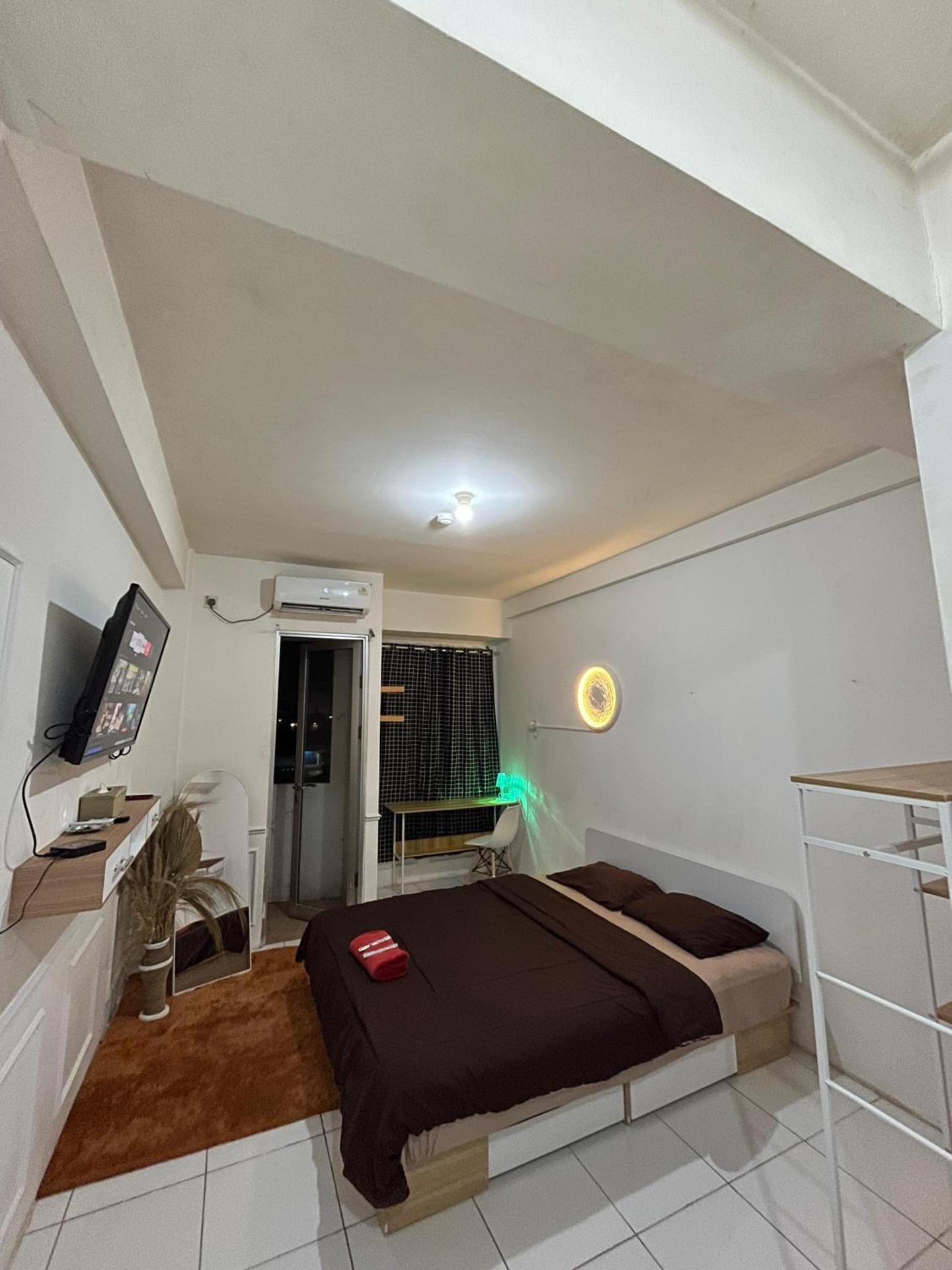 UVroomOfficial Apartment Riverview Tower Mahakam