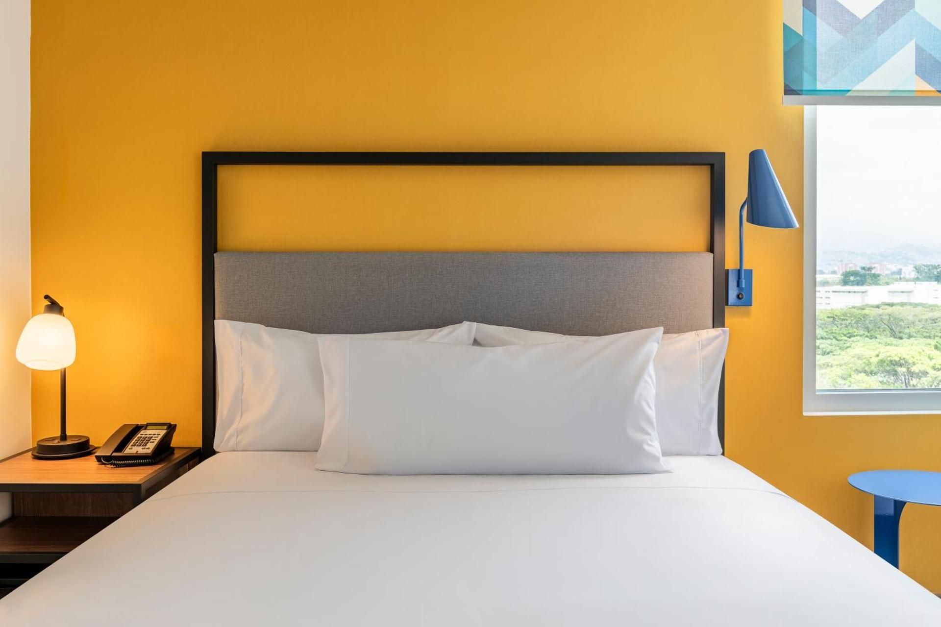 1 King Bed W/ Walk In Shower