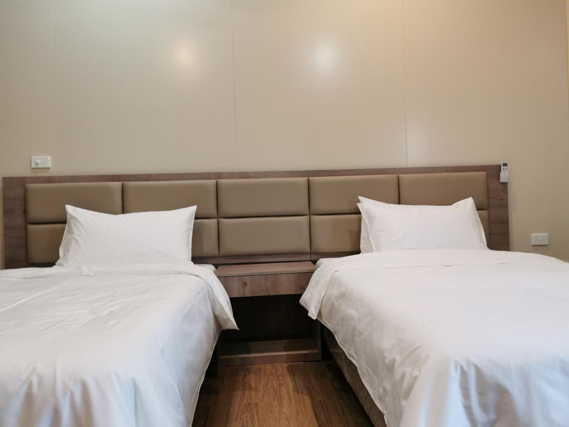 Sunshine Gardens Bourke Resort Twin Room with Private Bathroom