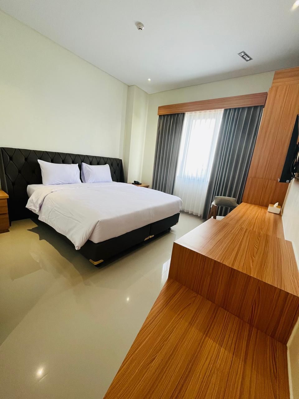 Lakeside TELL Superior Hollywood Double - Non-Smoking, Agoda Only