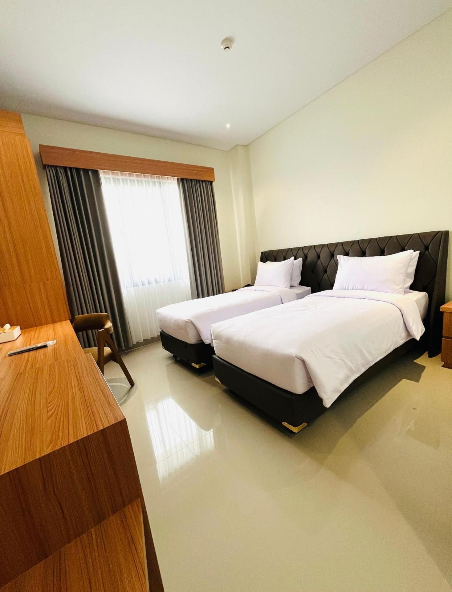 Superior Twin No Window