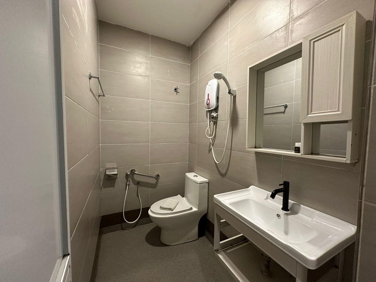 W F MOTEL Deluxe Queen Room 3