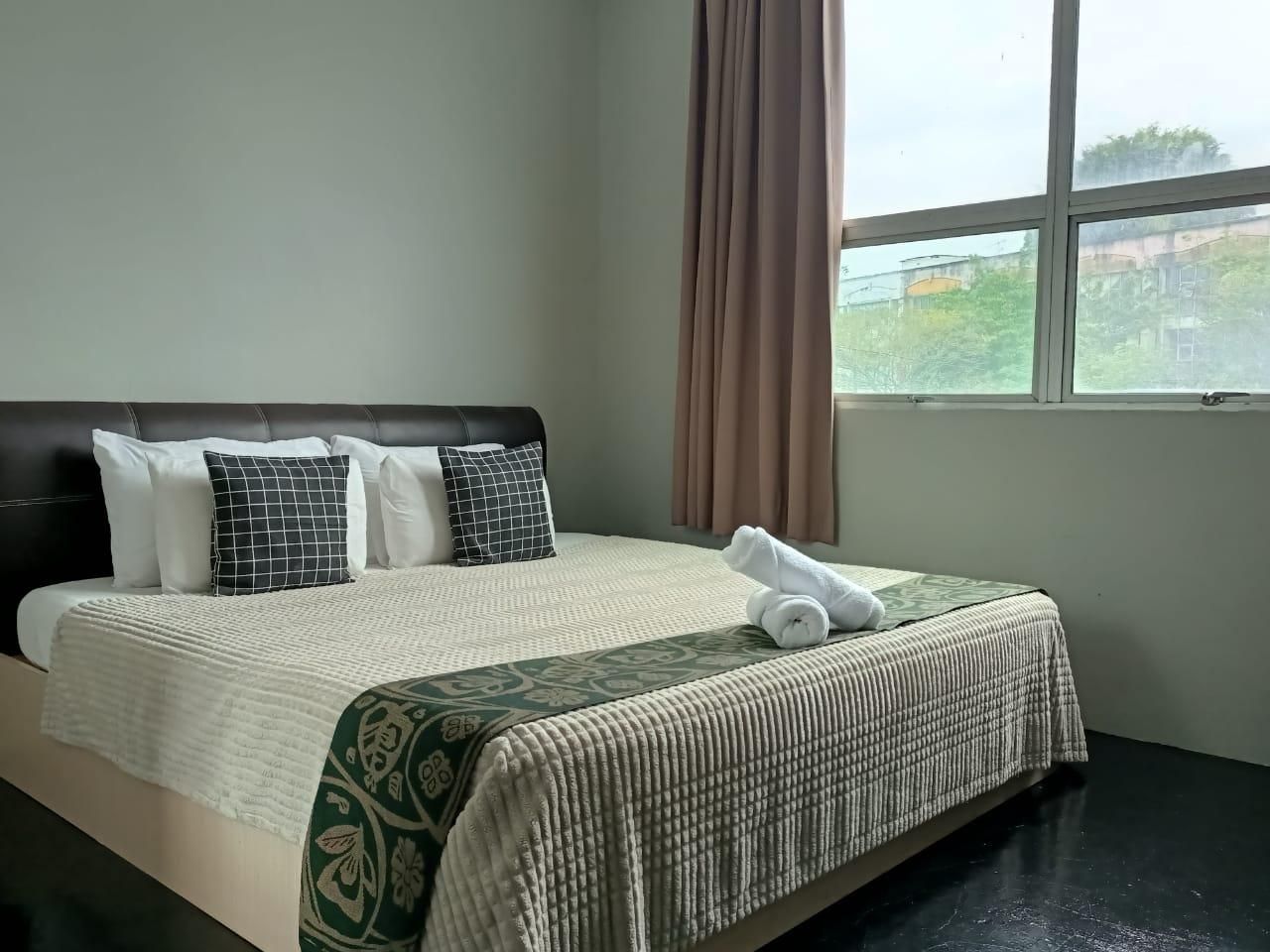 Oyasumi Hotel Deluxe Quadruple Room