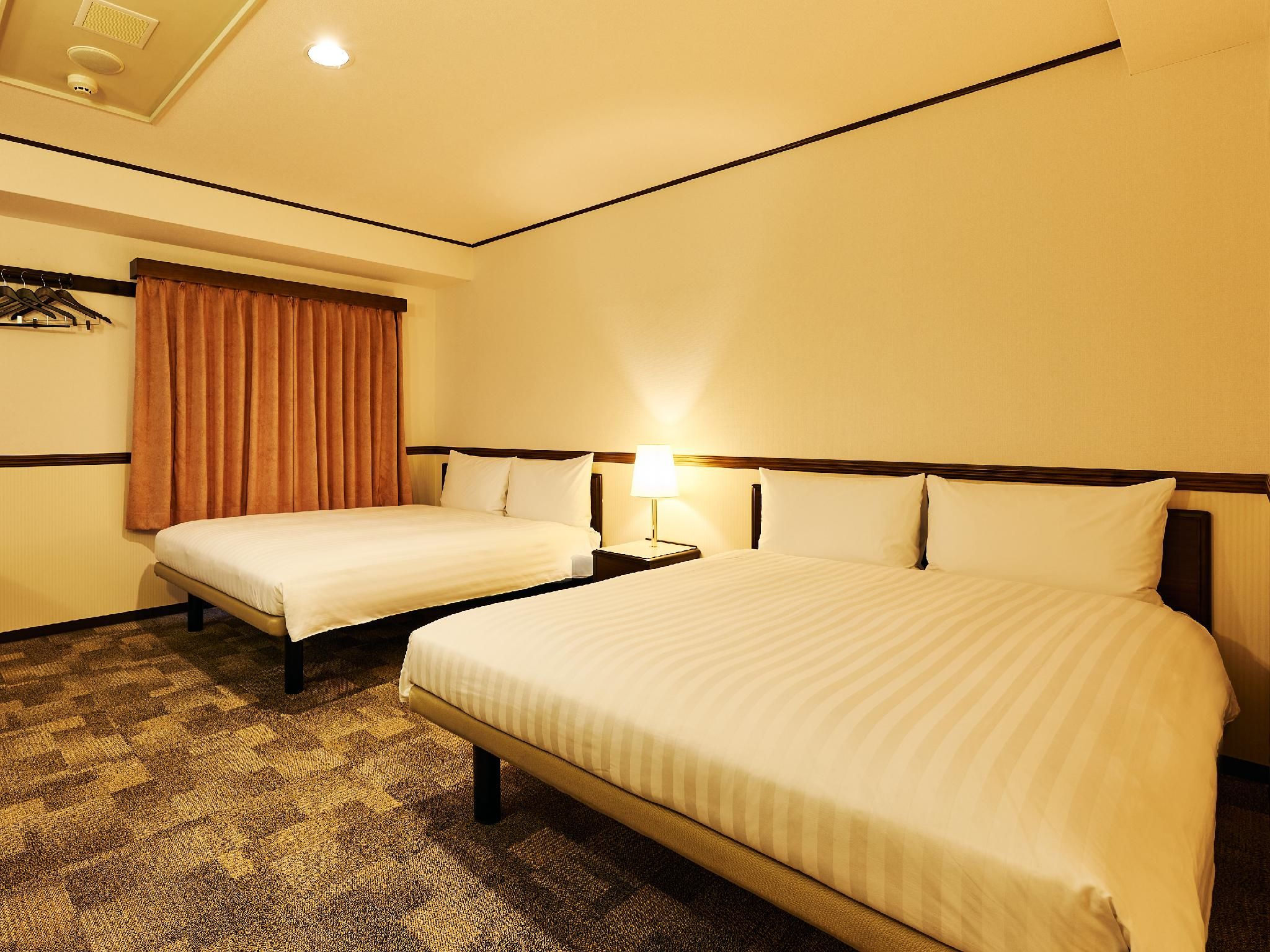 Superior Twin Room - Non-Smoking