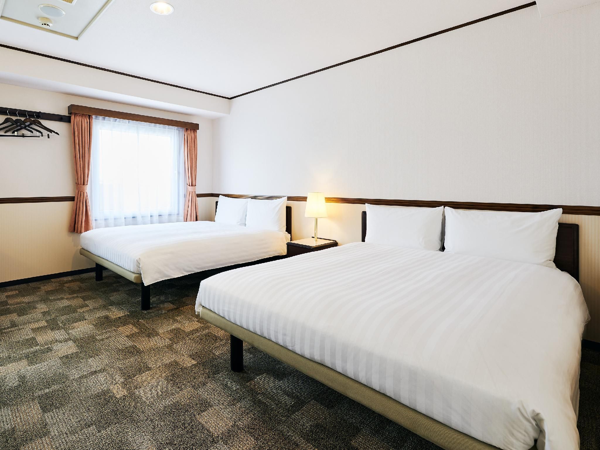 Superior Twin Room - Non-Smoking