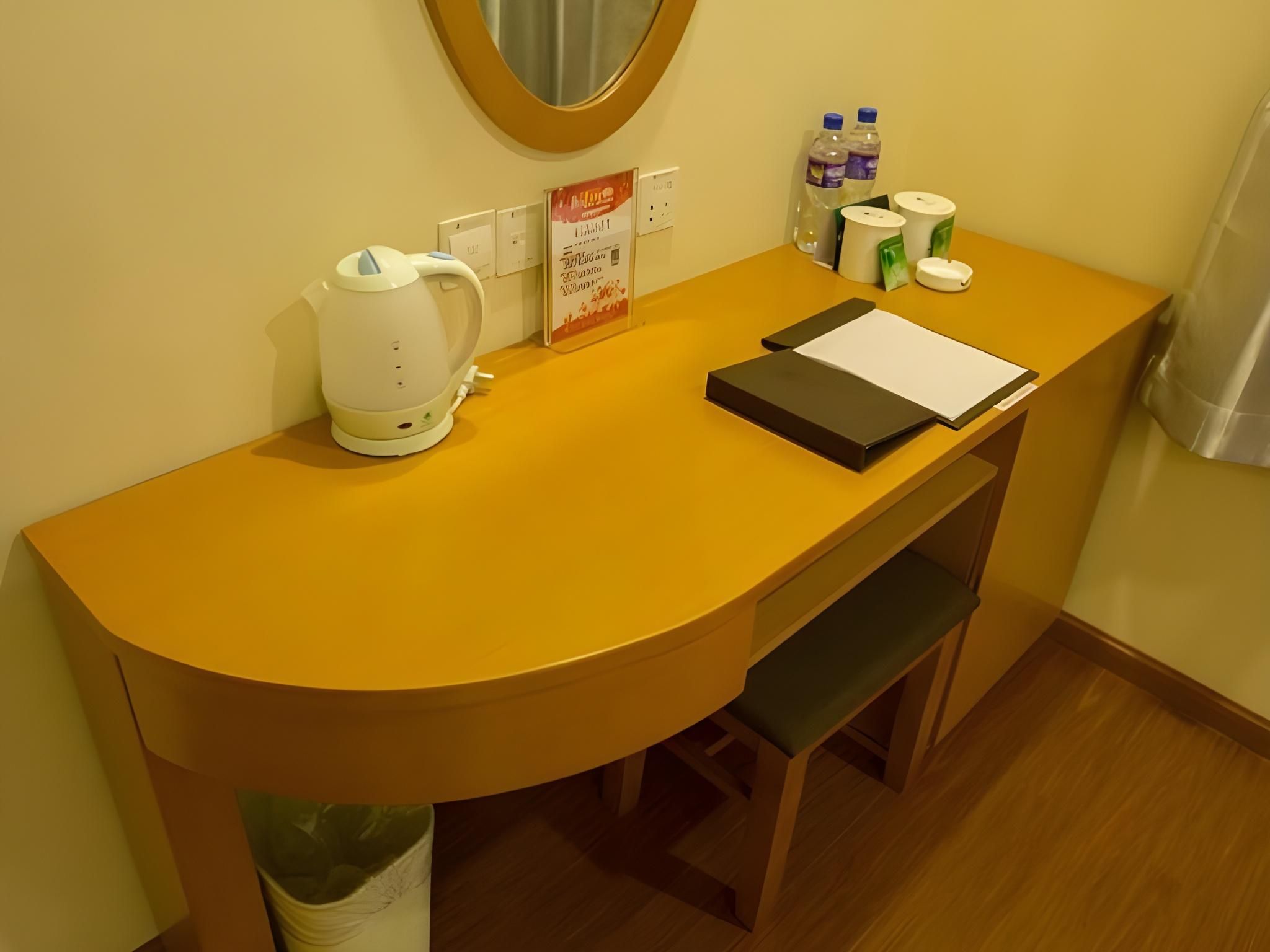 GreenTree Inn Hebei Tangshan Nanhu Lake Express Hotel GTR - Twin Room No Window 2