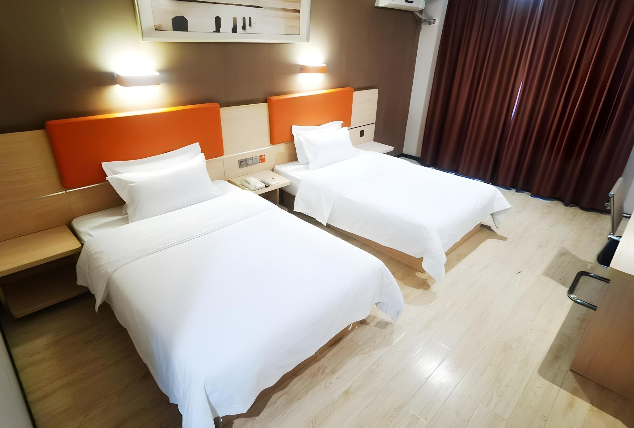 Featured Twin Room